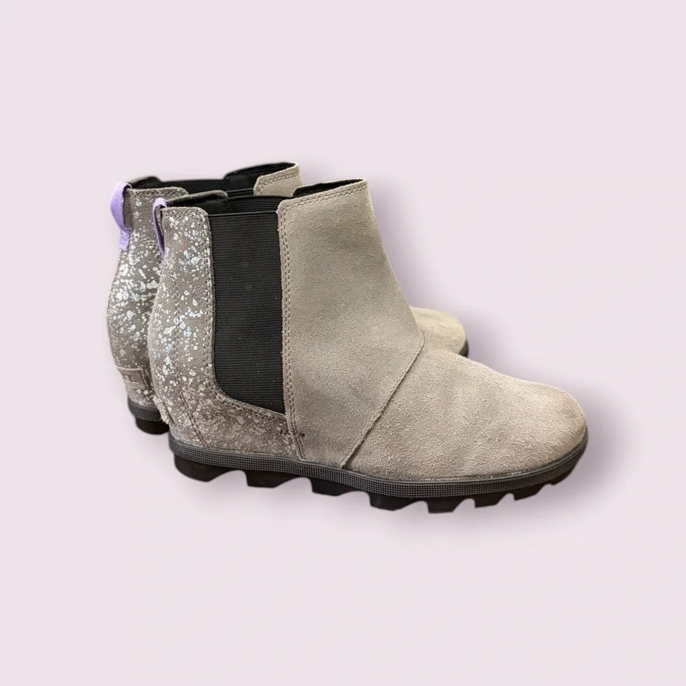 Sorel Joan of Arctic II Wedge Chelsea Gray Ankle Boots